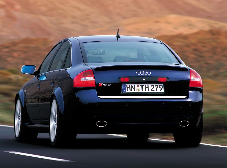  Audi RS6 Sedan (4B, C5) 2002 года  (фото 7 из 16)